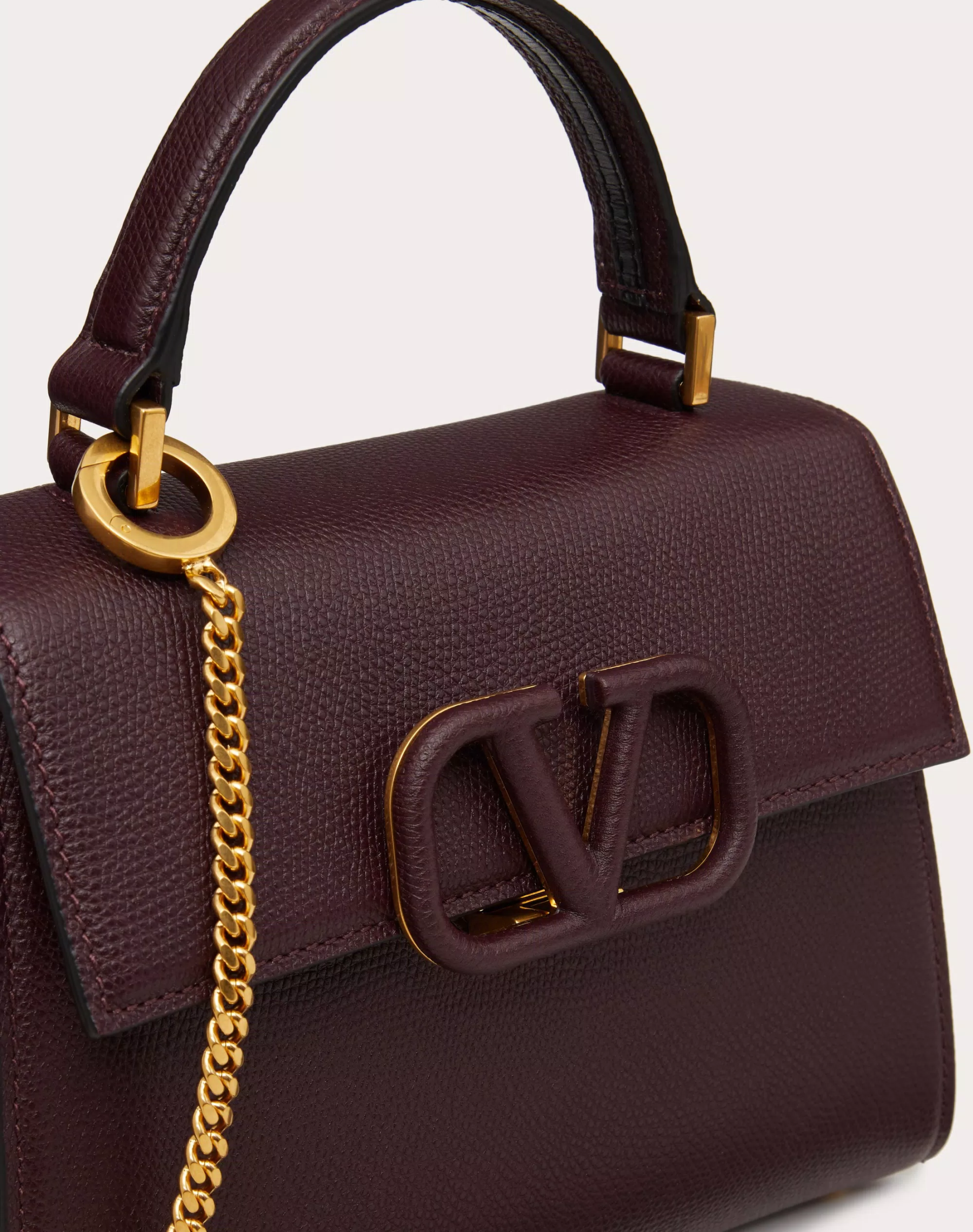 SMALL VSLING GRAINY CALFSKIN HANDBAG